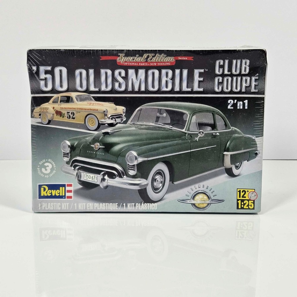 Revell 1:25 1950 Oldsmobile Club Coupe 2 in 1 Model Kit 85-4254 Special Edition